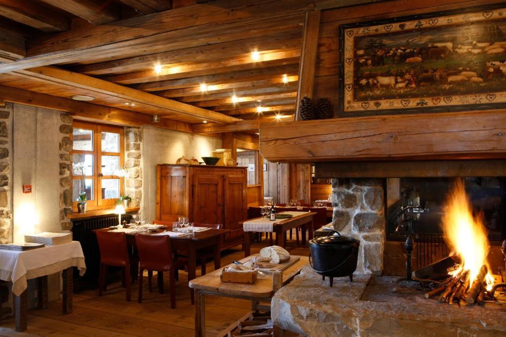Hotel Les Servages D'Armelle Les Carroz d'Araches Luaran gambar
